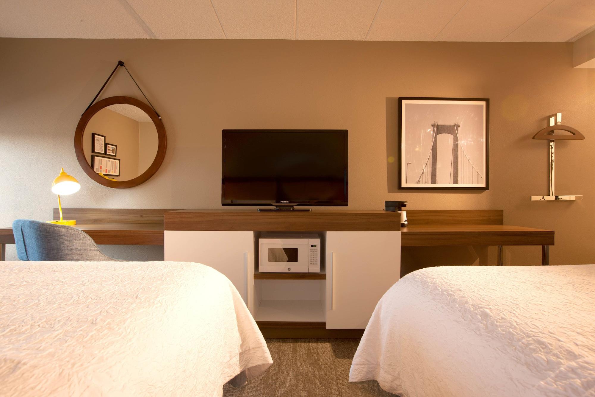 Hampton Inn Pennsville Екстериор снимка