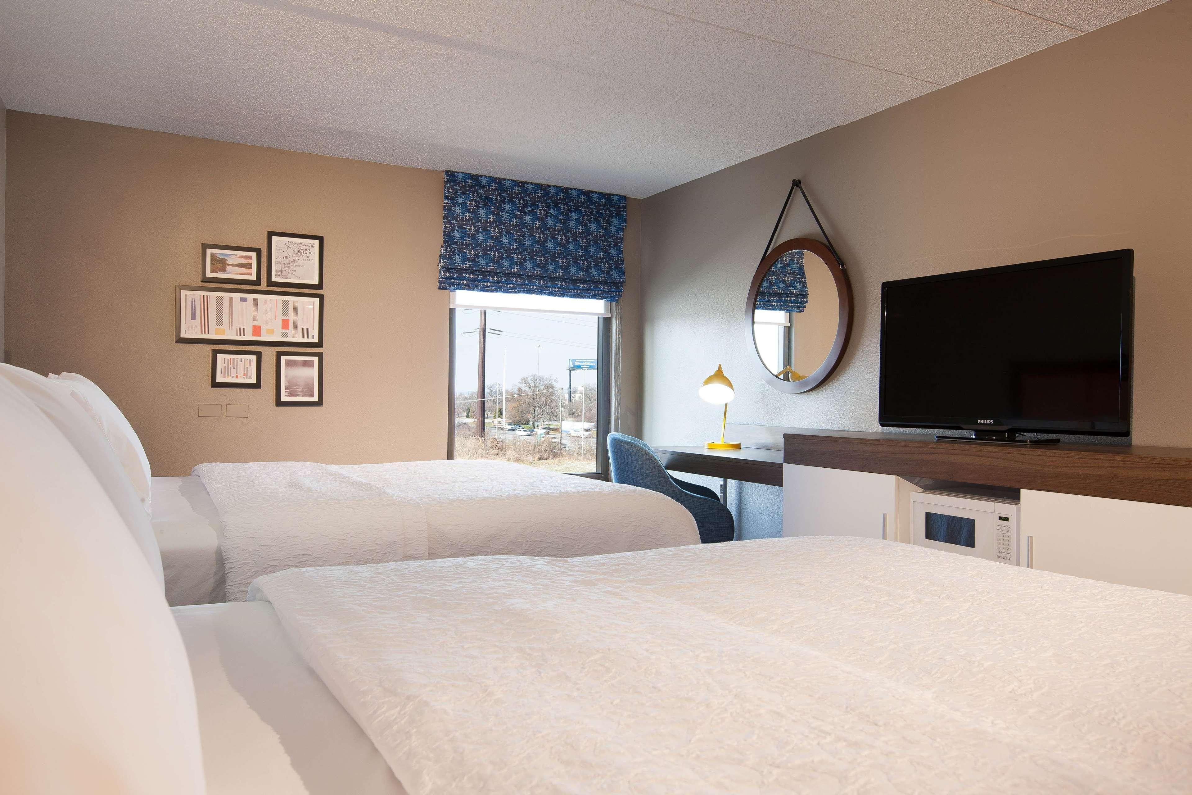 Hampton Inn Pennsville Екстериор снимка