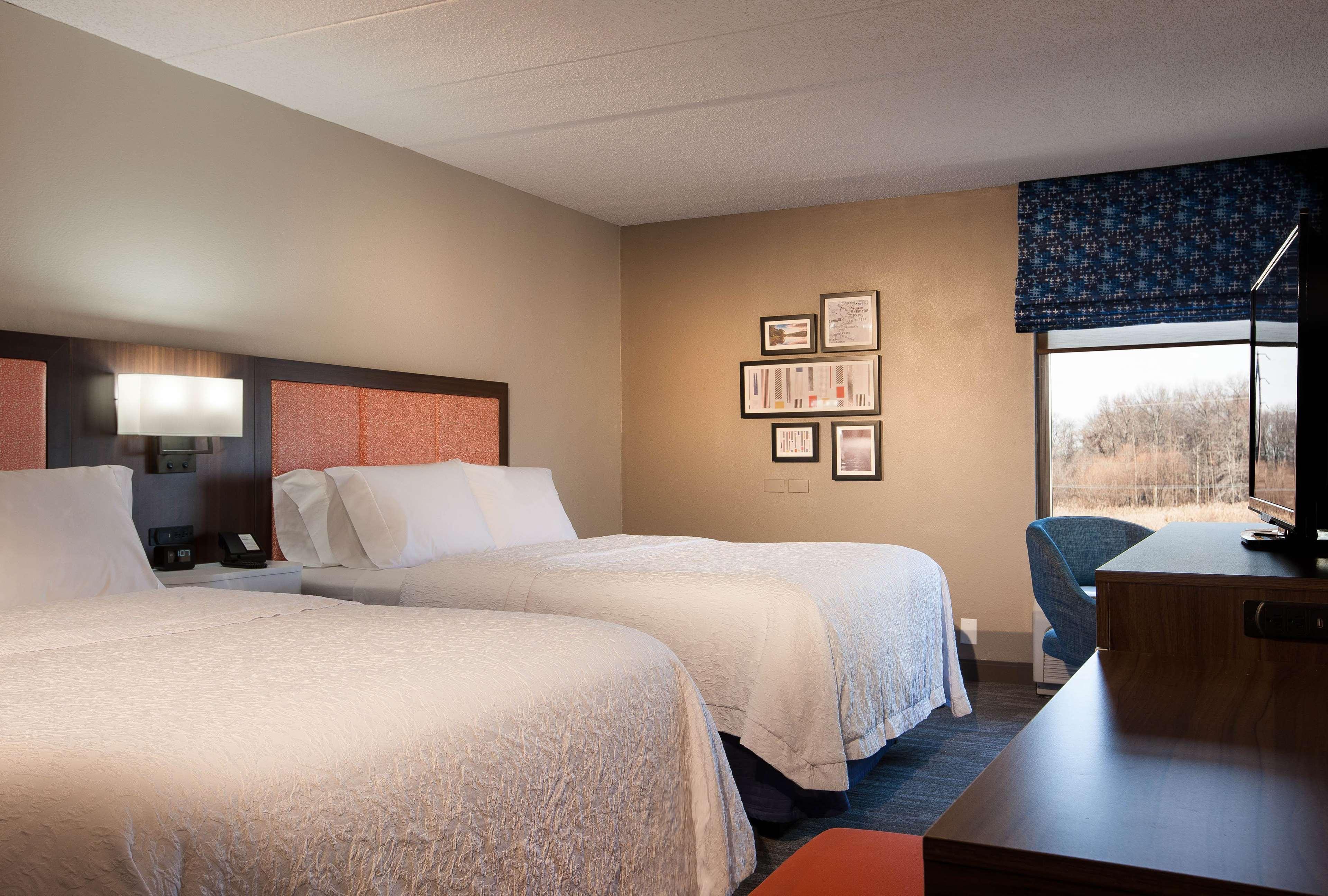 Hampton Inn Pennsville Екстериор снимка
