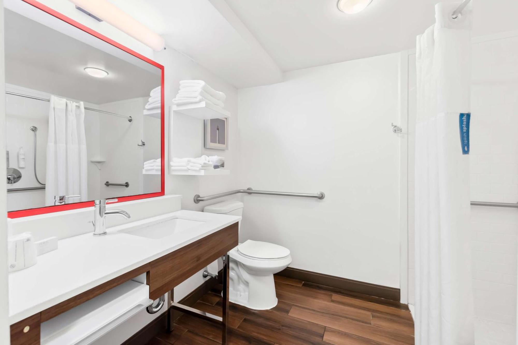 Hampton Inn Pennsville Екстериор снимка
