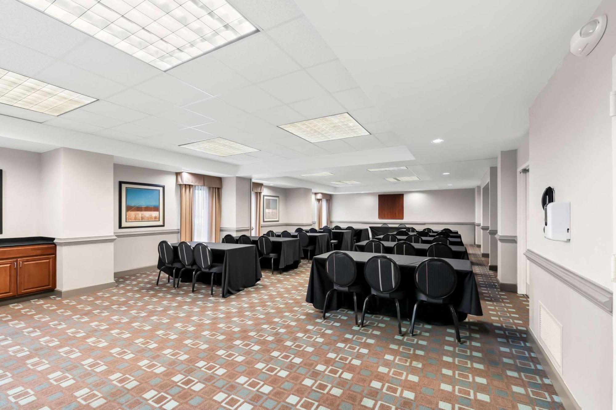 Hampton Inn Pennsville Екстериор снимка